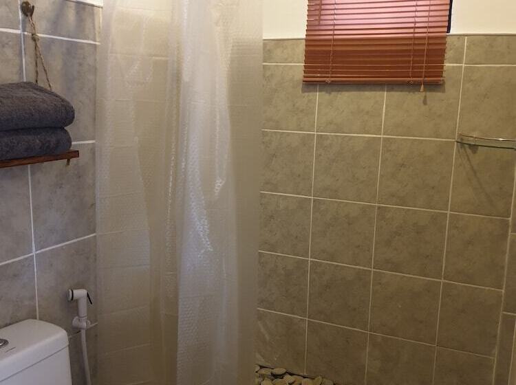 住宿加早餐  Hutch Lodge