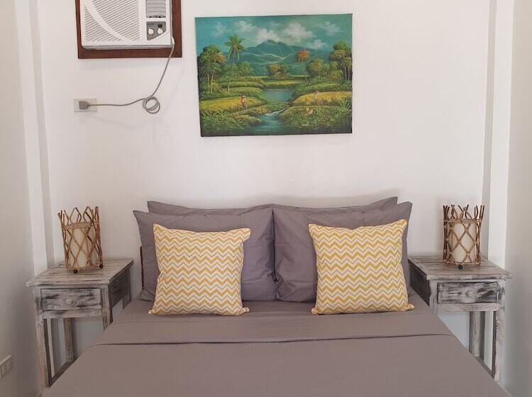 住宿加早餐  Hutch Lodge