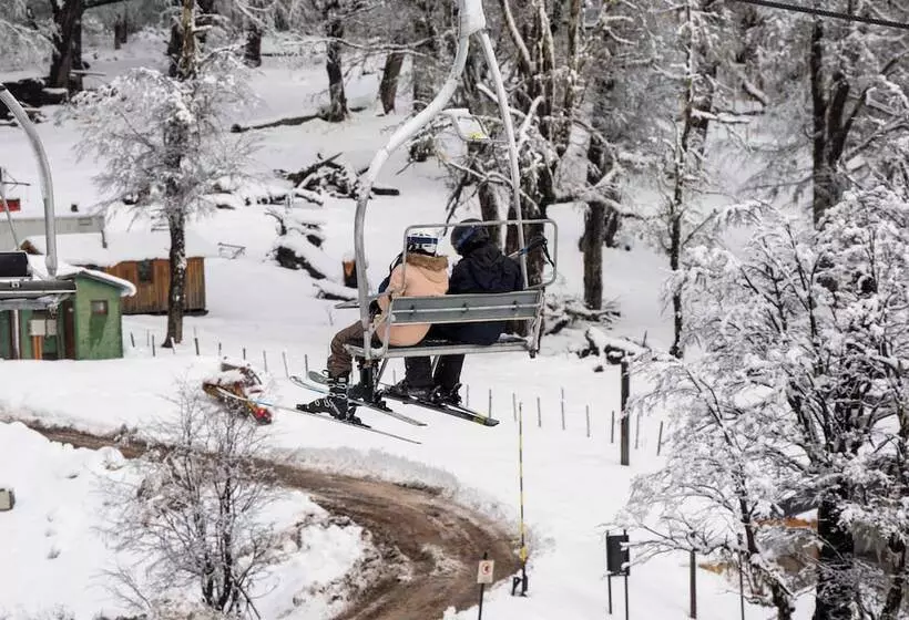 ホテル El Refugio Ski & Summer Lodge