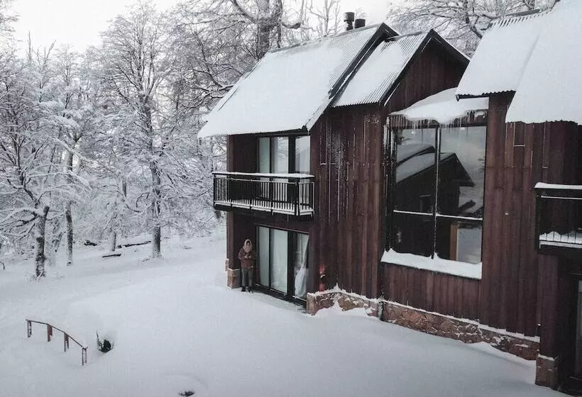 ホテル El Refugio Ski & Summer Lodge