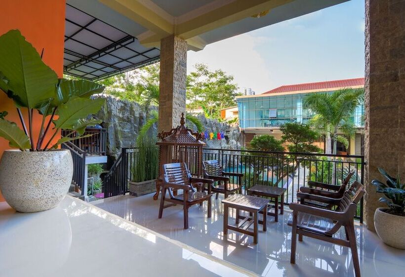 Grand Valonia Hotel Cafe & Park Jember