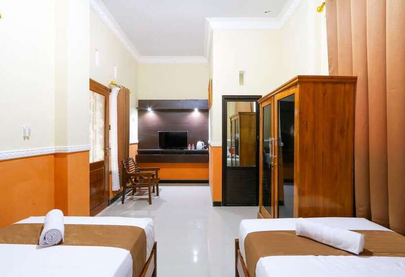 Grand Valonia Hotel Cafe & Park Jember