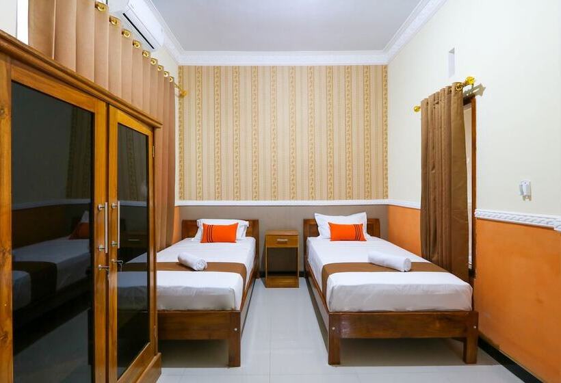 Grand Valonia Hotel Cafe & Park Jember