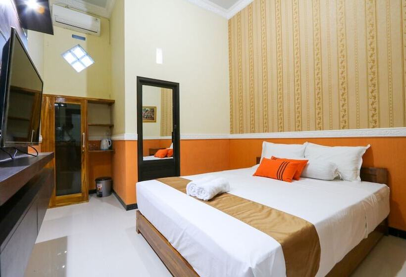 Grand Valonia Hotel Cafe & Park Jember