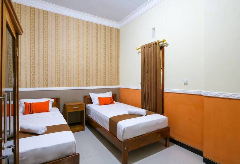 Grand Valonia Hotel Cafe & Park Jember