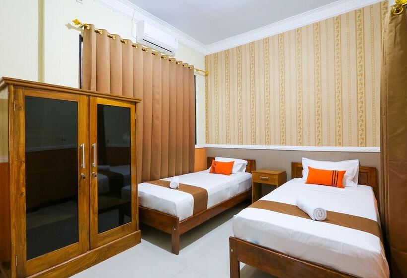 Grand Valonia Hotel Cafe & Park Jember