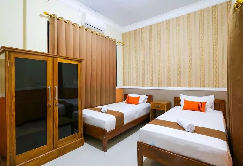 Grand Valonia Hotel Cafe & Park Jember