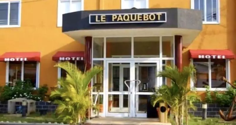 هتل Hôtel Le Paquebot   Airport Paquebot