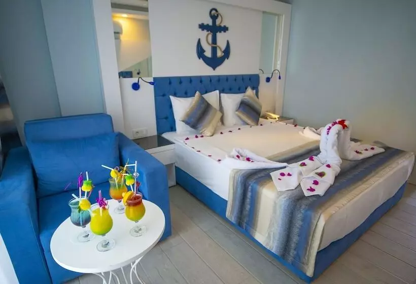 هتل Marine Family Club