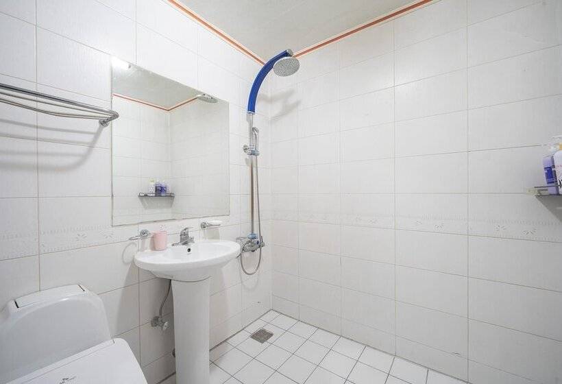 בית מלון כפרי Pohang Yeongildae Force