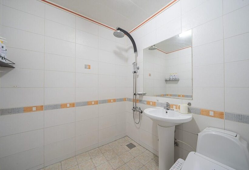 בית מלון כפרי Pohang Yeongildae Force