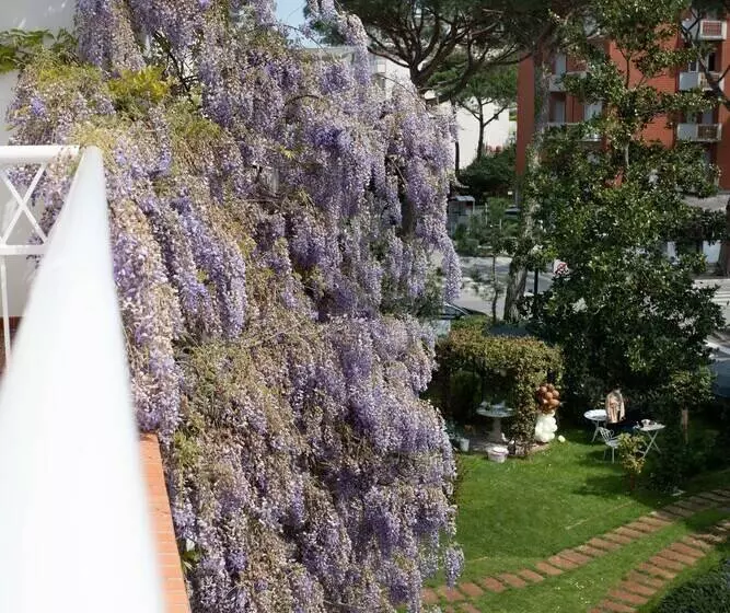 Hotelli Villa Arizona