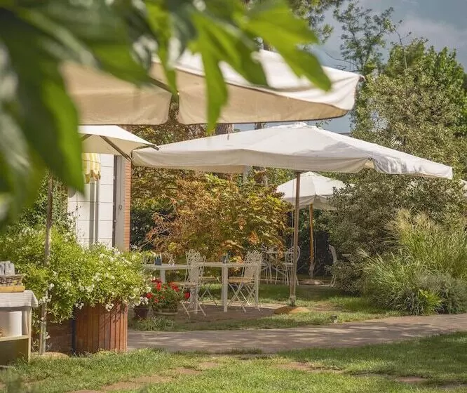 Hotelli Villa Arizona