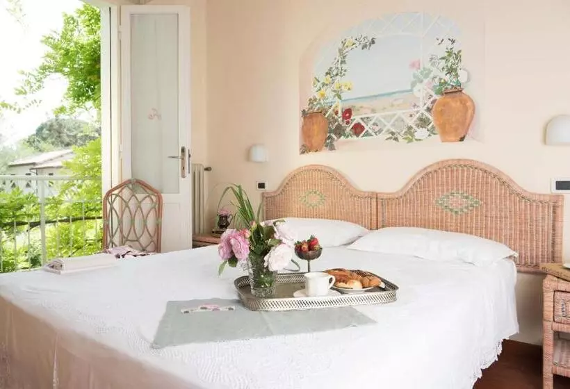 Hotelli Villa Arizona