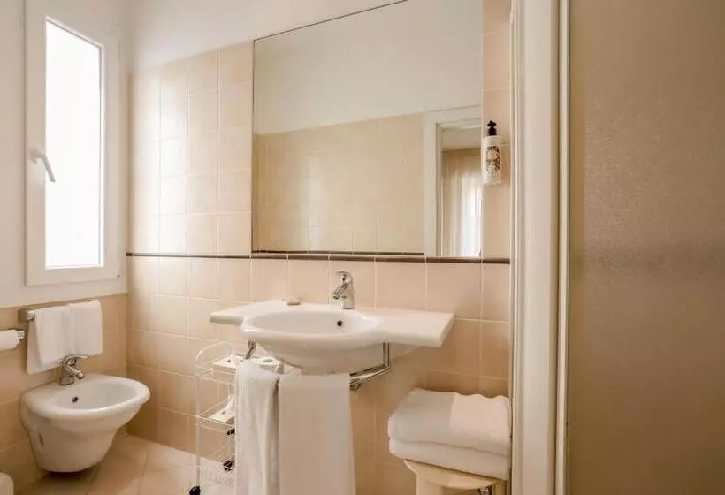 Hotelli Villa Arizona