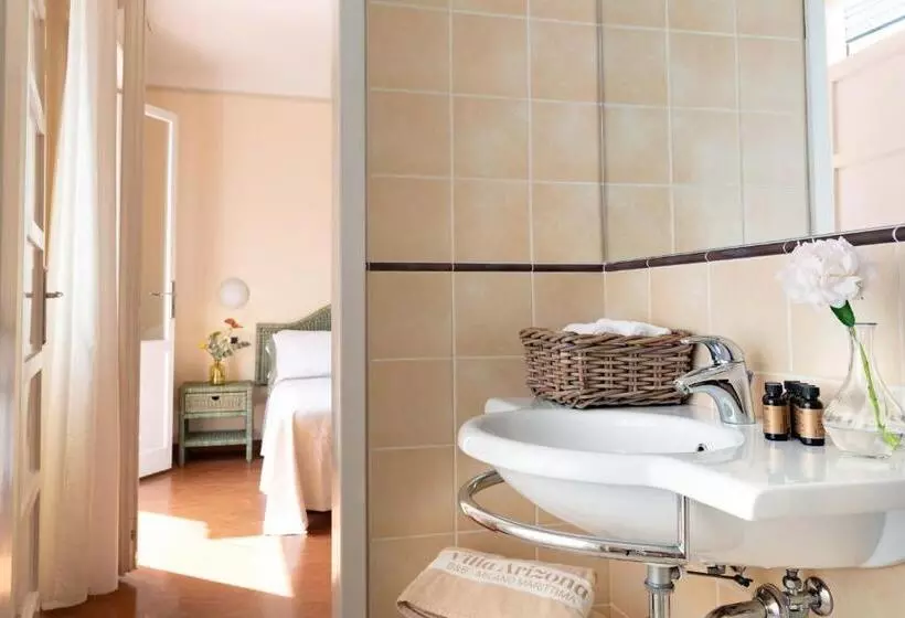 Hotelli Villa Arizona