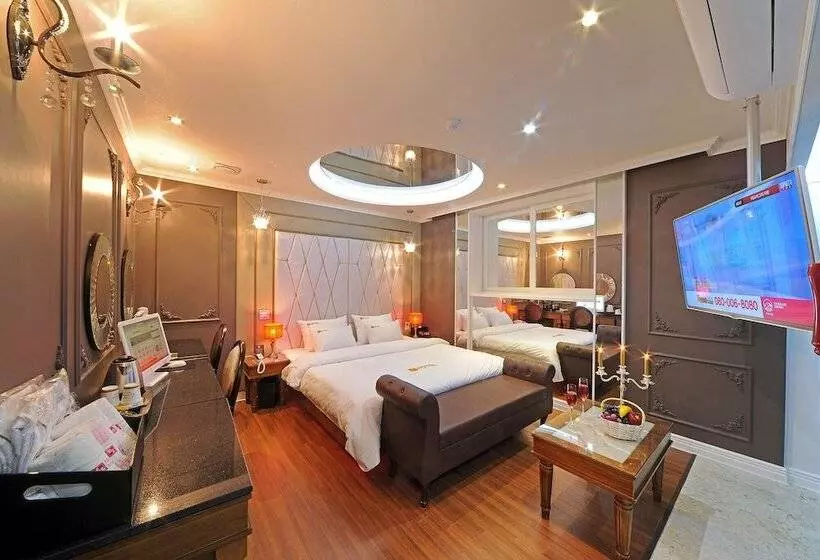 Hotelli Yeongdeok Ganggu Prot Myeongpum