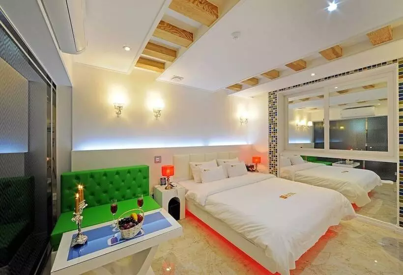 Hotelli Yeongdeok Ganggu Prot Myeongpum