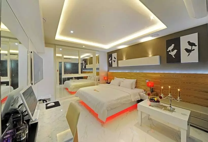 Hotelli Yeongdeok Ganggu Prot Myeongpum