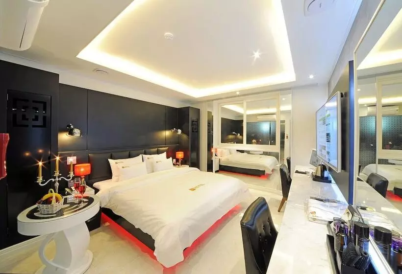 Hotelli Yeongdeok Ganggu Prot Myeongpum