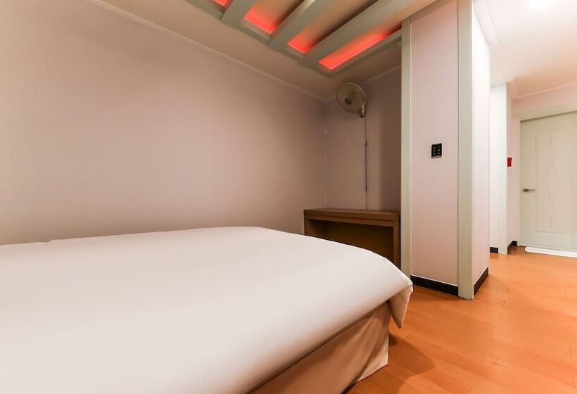 Motel Boryeong Sinboryeong Biztown