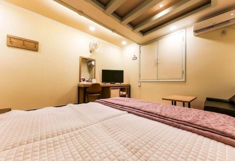 Motel Boryeong Sinboryeong Biztown