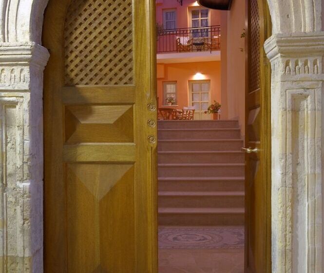 Casa Moazzo Suites And Apartments