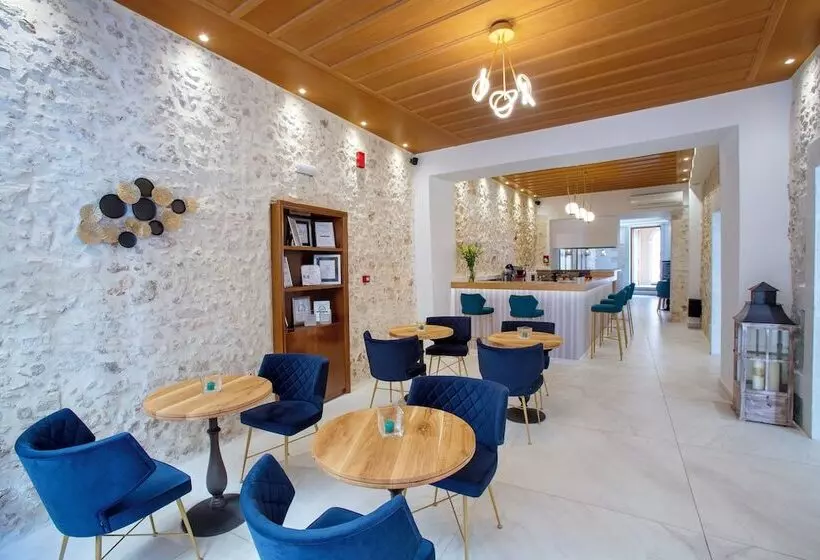 Casa Moazzo Suites And Apartments