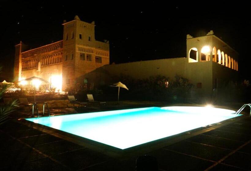 פונדק Auberge Famille Benmoro