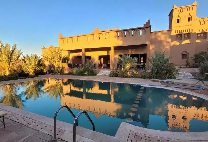 مسافرخانه Auberge Famille Benmoro