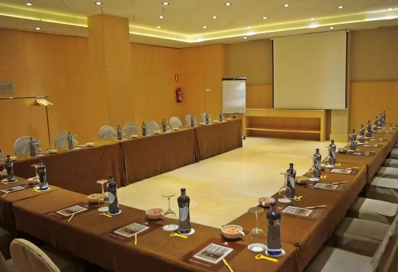 Doubletree By Hilton Hotel Girona