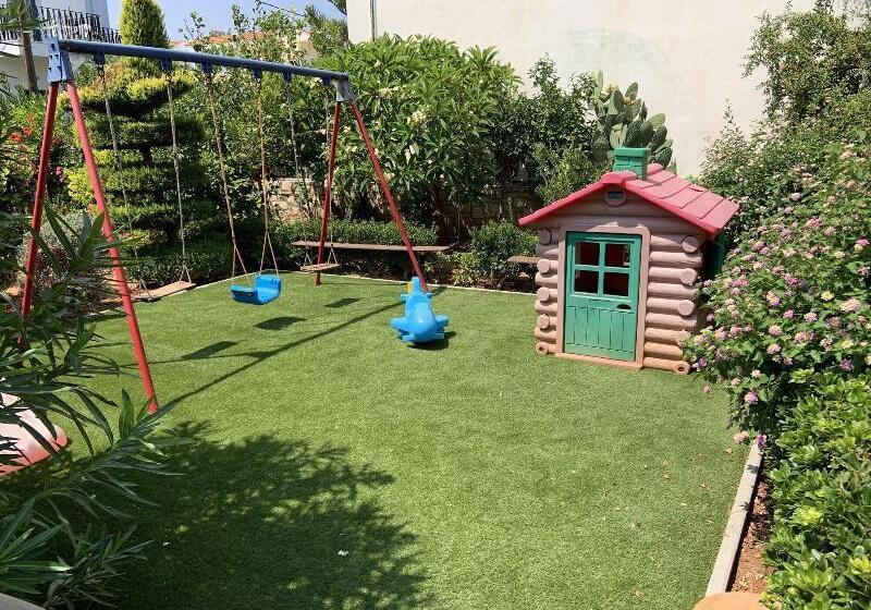 ホテル Evdokia Apartments