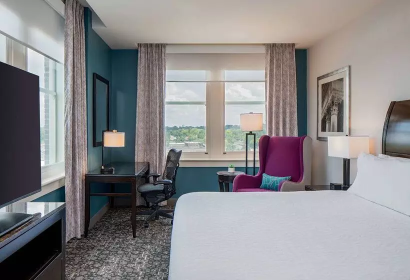 هتل Hilton Garden Inn Jackson Downtown