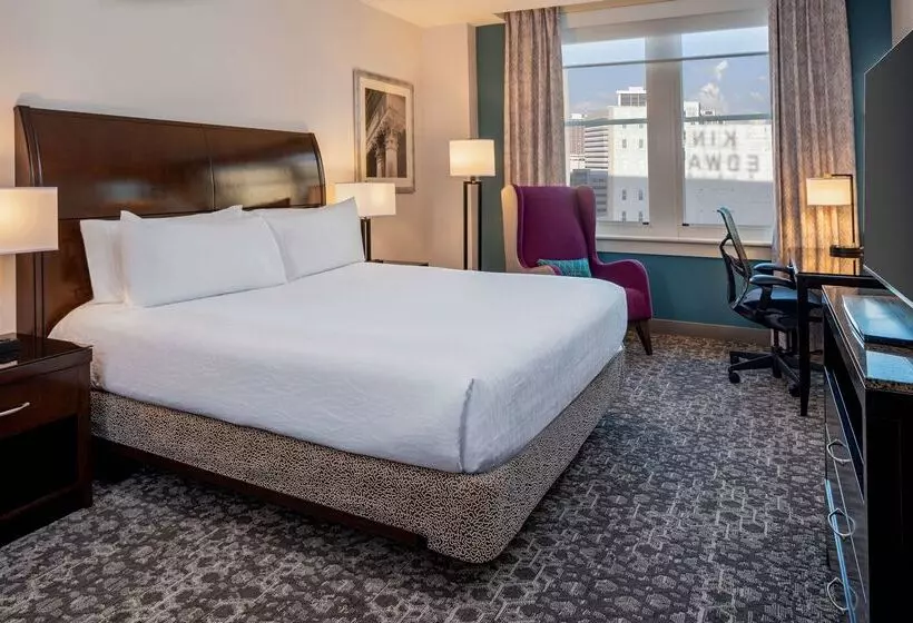 هتل Hilton Garden Inn Jackson Downtown