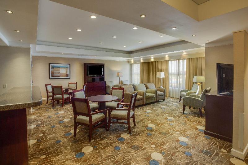 Отель Holiday Inn Baton Rouge College Drive I 10, An Ihg