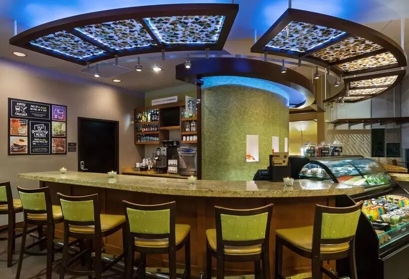 فندق Hyatt Place Coconut Point