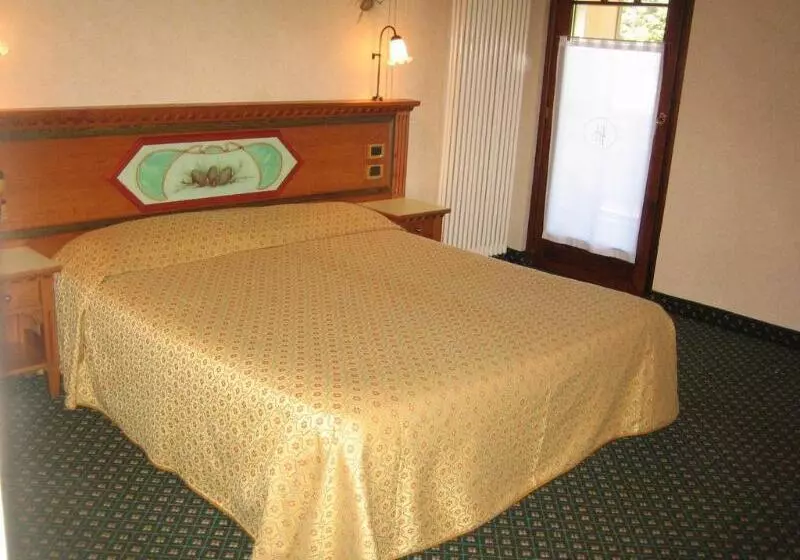 בית מלון כפרי Ideal