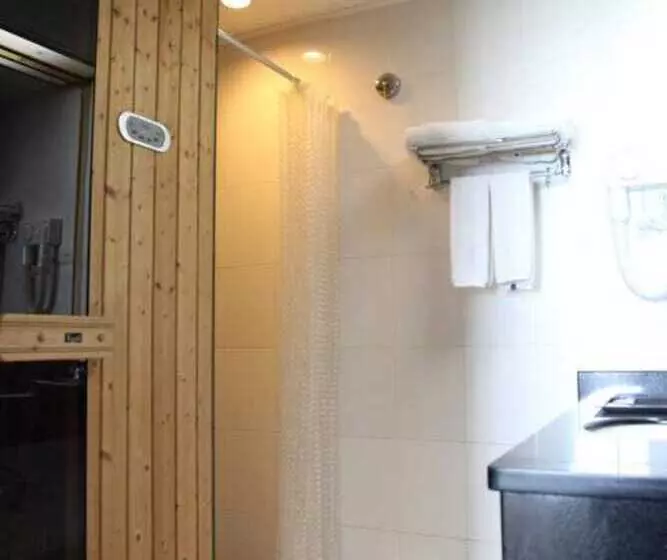 Lifu Hotel   Huang Pu Road Run Du