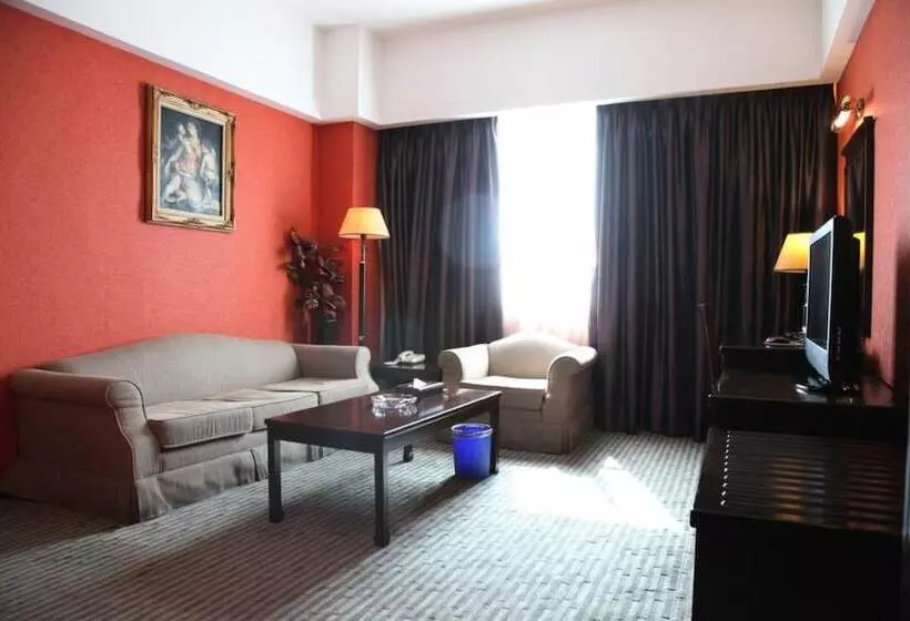 Lifu Hotel   Huang Pu Road Run Du