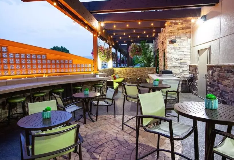 هتل Springhill Suites Wenatchee