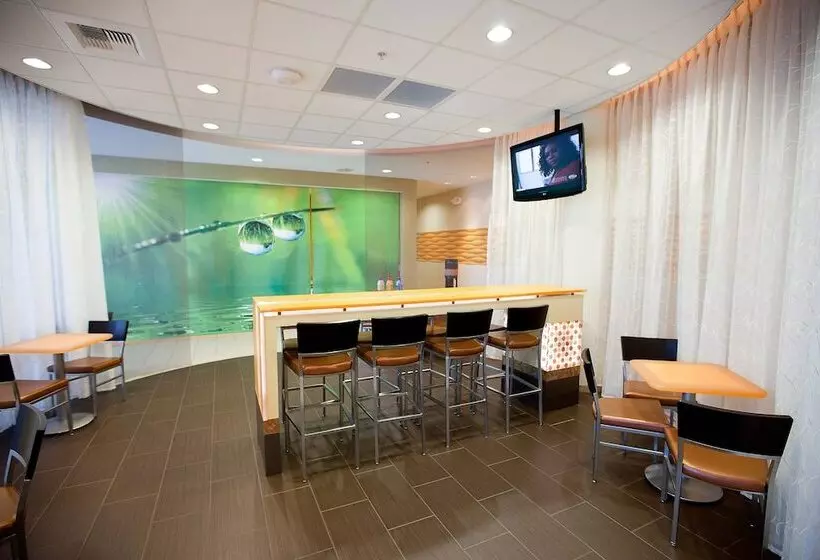 هتل Springhill Suites Wenatchee