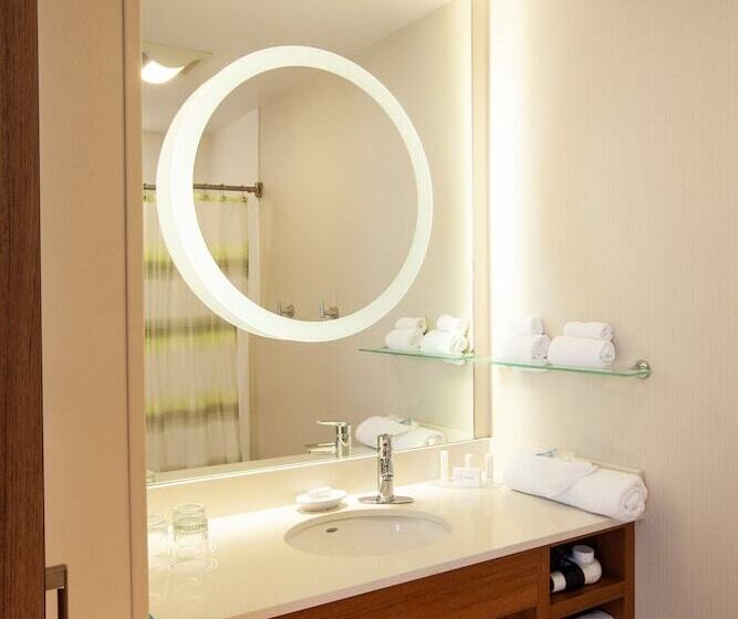 Отель Springhill Suites Wenatchee