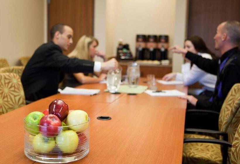 Отель Springhill Suites Wenatchee