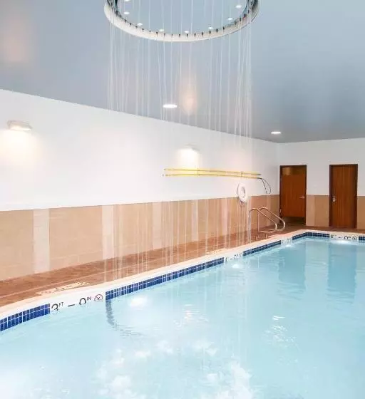 هتل Springhill Suites Wenatchee