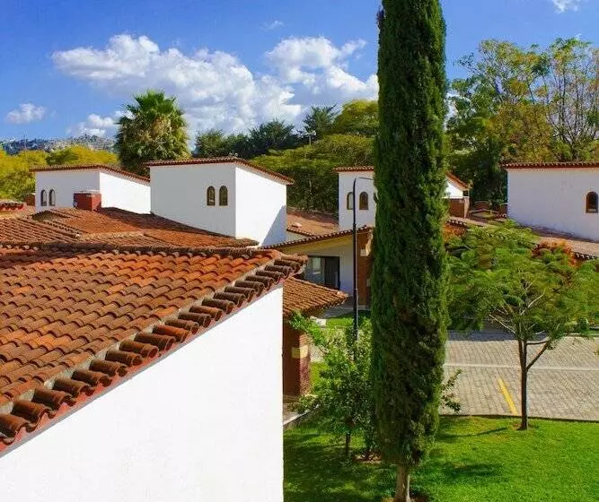 Villas Del Sol Hotel & Bungalows