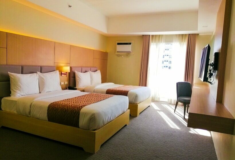 Otel Sotogrande Neopolitan