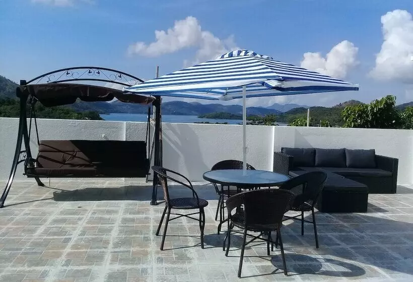 Recson Coron Hostel