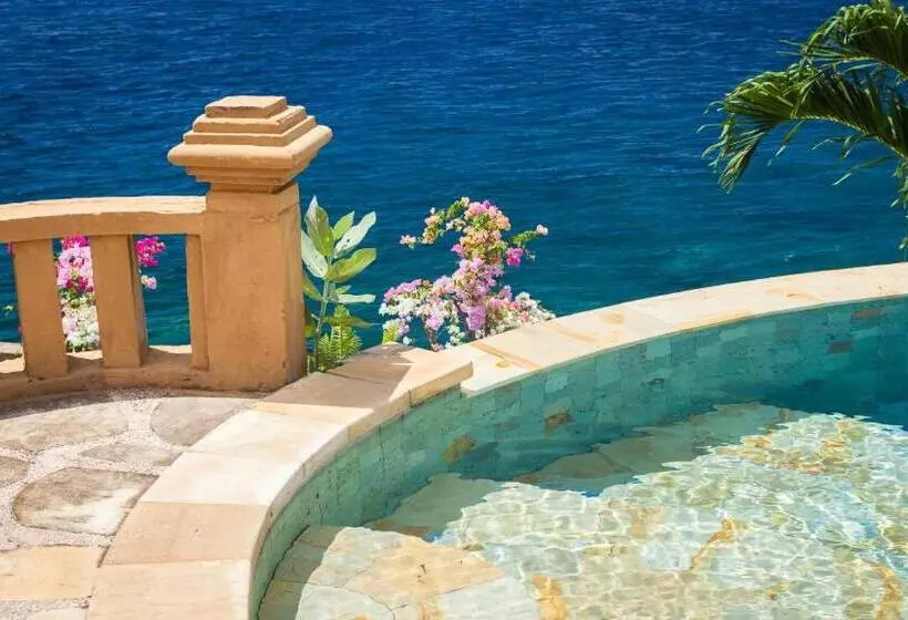 Blue Moon Villas Resort