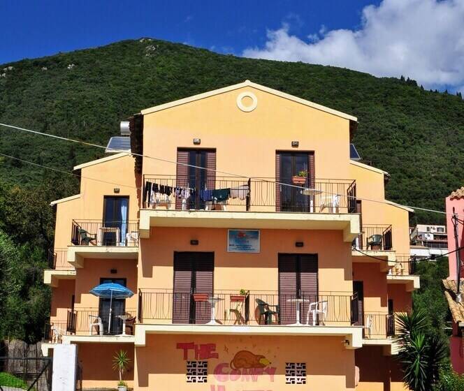 Comfy Hostel Studios