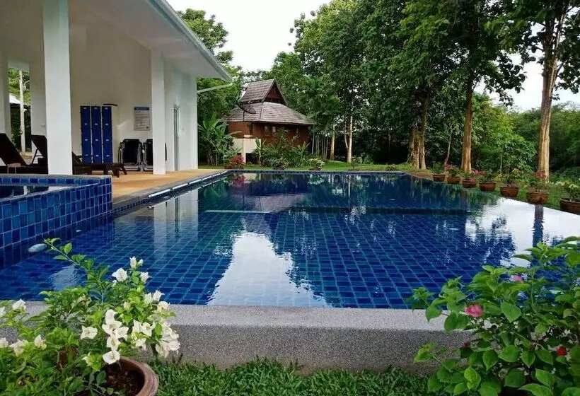 Fuengfah Riverside Gardens Resort